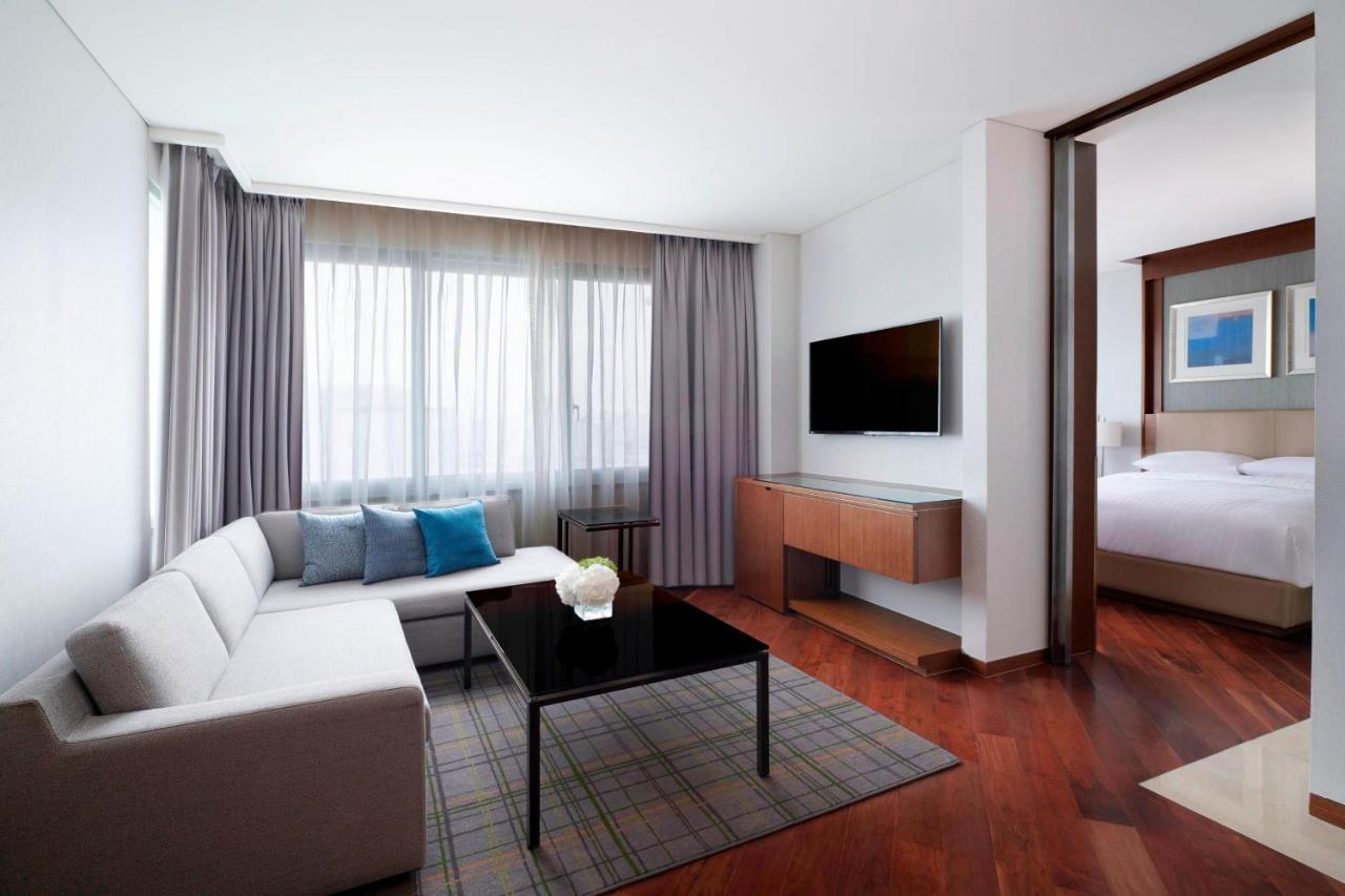 Hotel Courtyard By Marriott Seoul Times Square Exterior foto
